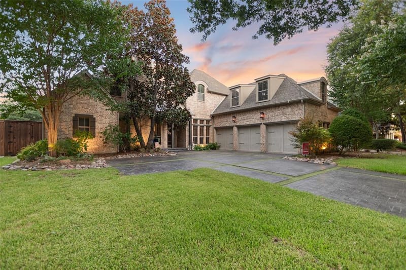 726 Armstrong Boulevard, Coppell TX 75019 - Photo 2