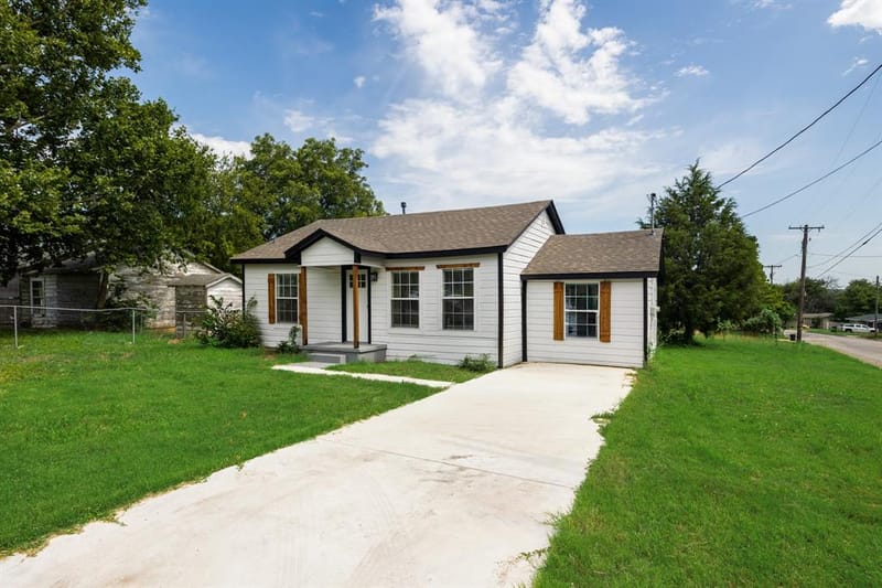 321 W 7th Street, Weatherford TX 76086 - Photo 2