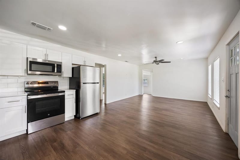321 W 7th Street, Weatherford TX 76086 - Photo 8