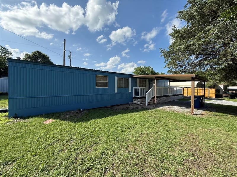 242 Cobb Avenue, Van Alstyne TX 75495 - Photo 2