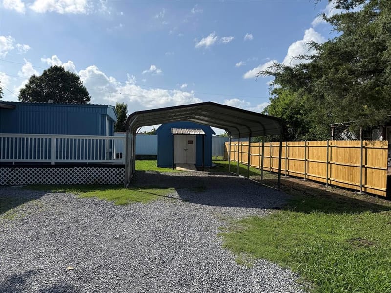 242 Cobb Avenue, Van Alstyne TX 75495 - Photo 5