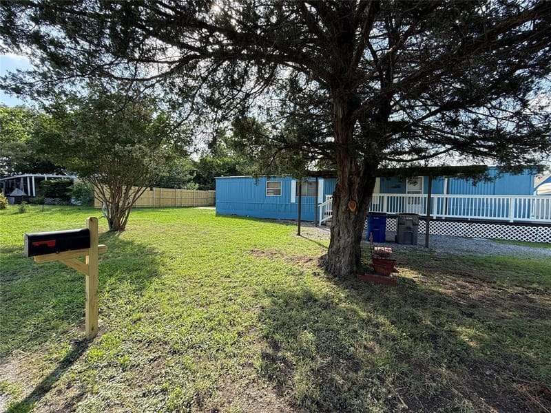 242 Cobb Avenue, Van Alstyne TX 75495 - Photo 14