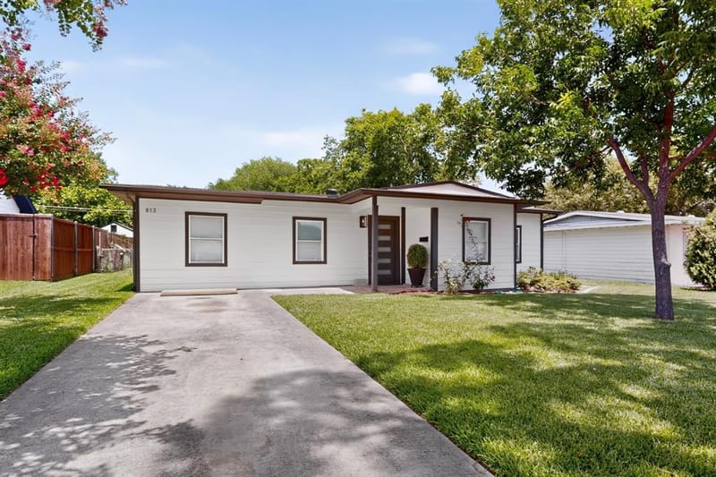 813 Travis Street, Garland TX 75040 - Photo 2