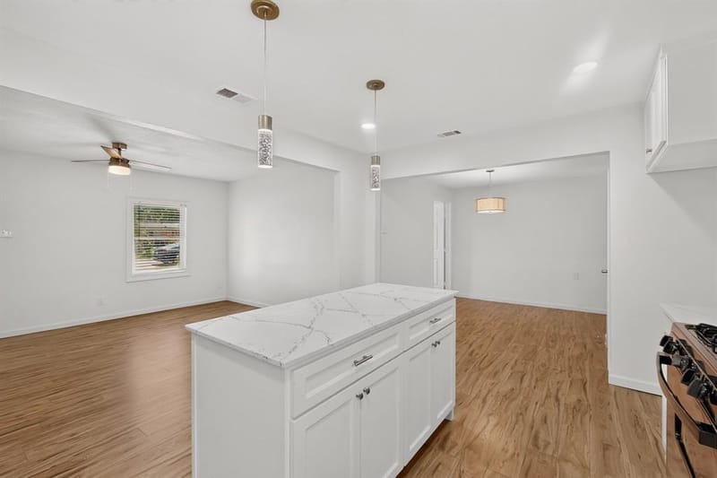 813 Travis Street, Garland TX 75040 - Photo 12