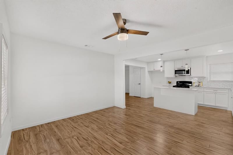 813 Travis Street, Garland TX 75040 - Photo 7