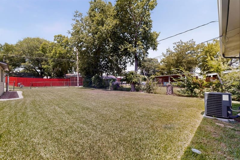 813 Travis Street, Garland TX 75040 - Photo 36