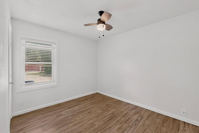 813 Travis Street, Garland TX 75040 - Photo 20