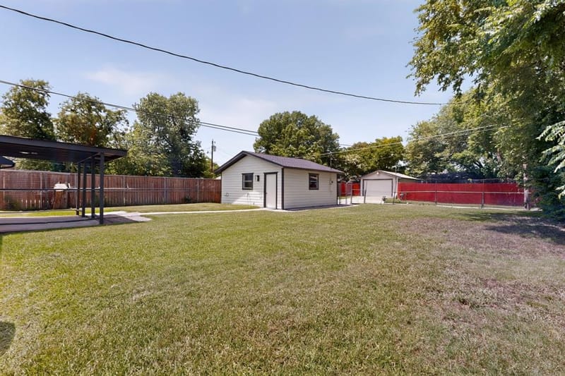 813 Travis Street, Garland TX 75040 - Photo 34