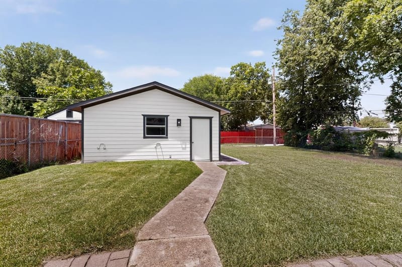 813 Travis Street, Garland TX 75040 - Photo 35