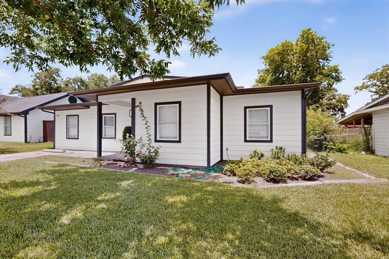 813 Travis Street, Garland TX 75040 - Photo 4