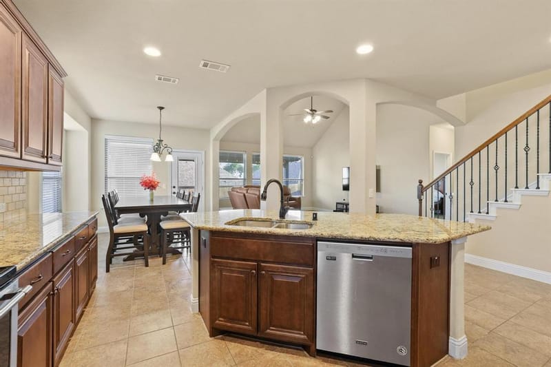 223 Thompson Drive, Van Alstyne TX 75495 - Photo 12
