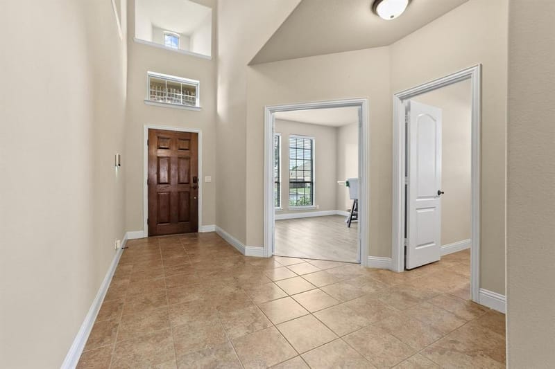 223 Thompson Drive, Van Alstyne TX 75495 - Photo 3