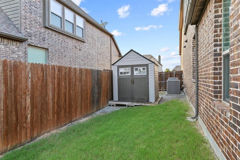 223 Thompson Drive, Van Alstyne TX 75495 - Photo 37