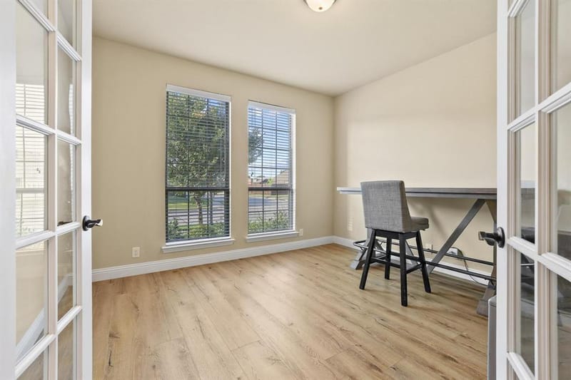223 Thompson Drive, Van Alstyne TX 75495 - Photo 4