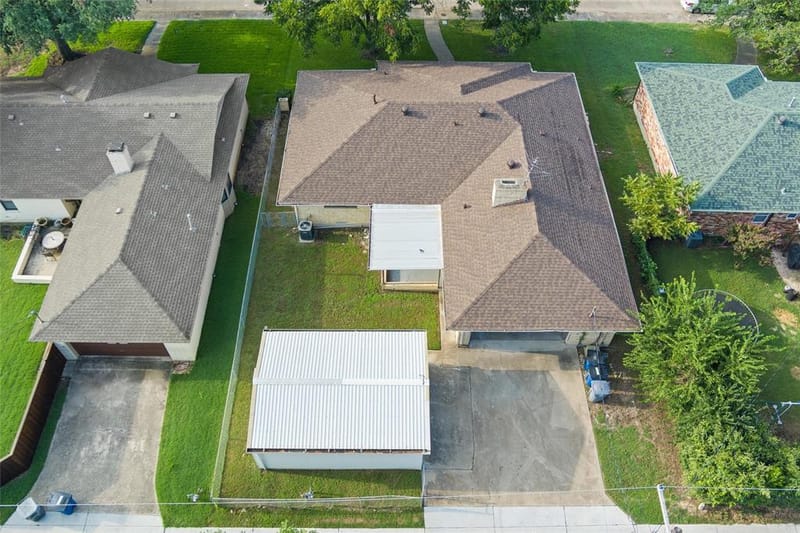 5823 Marview Lane, Dallas TX 75227 - Photo 3