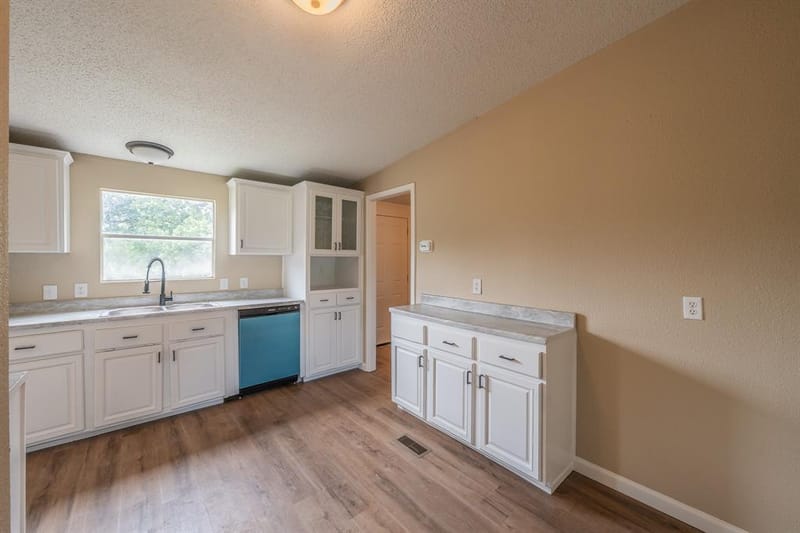 153 Clay Court, Springtown TX 76082 - Photo 17