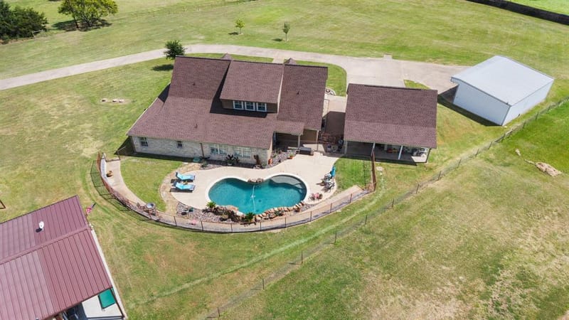 4515 E Renfro Street, Alvarado TX 76009 - Photo 2