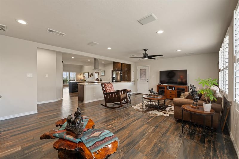 4515 E Renfro Street, Alvarado TX 76009 - Photo 13
