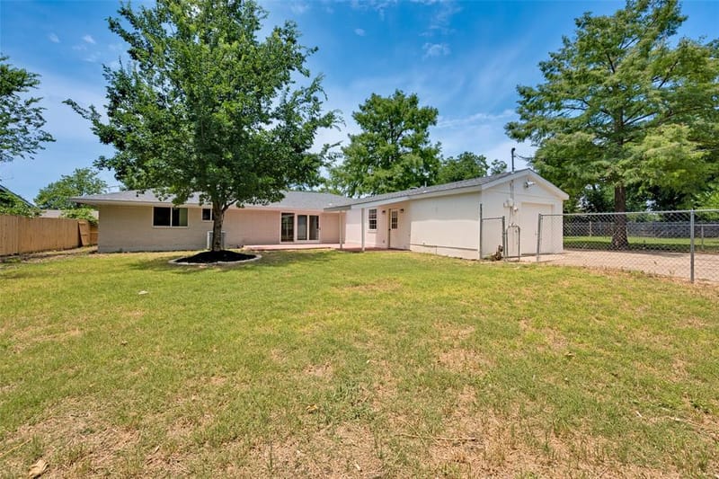1717 Monaco Drive, Arlington TX 76010 - Photo 24