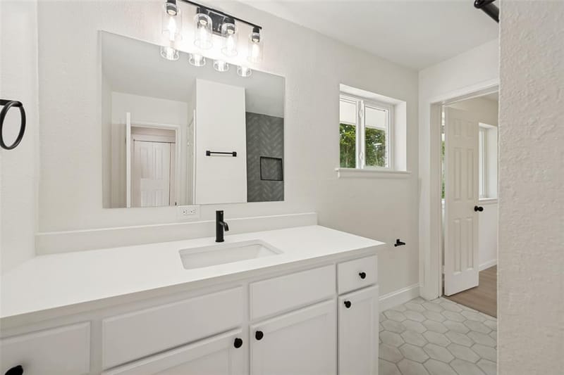 1717 Monaco Drive, Arlington TX 76010 - Photo 15