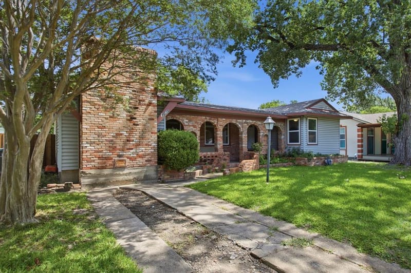 1625 Meadowbrook Drive, Garland TX 75042 - Photo 2
