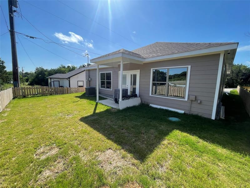 3600 Hilltop Road, Granbury TX 76048 - Photo 13