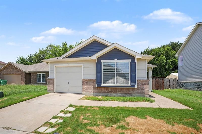 242 Turning Tree Road, Wilmer TX 75172