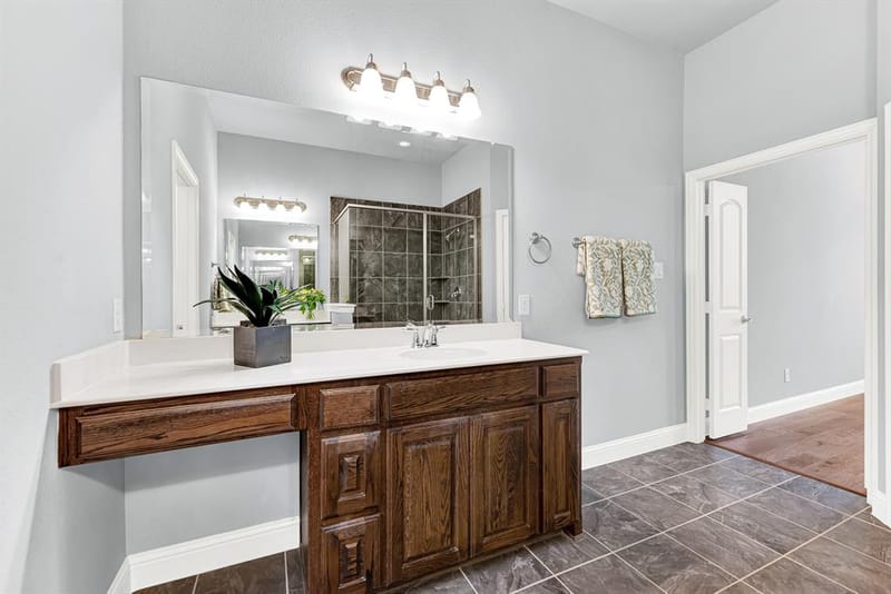 4666 Dozier Road # B, Carrollton TX 75010 - Photo 23