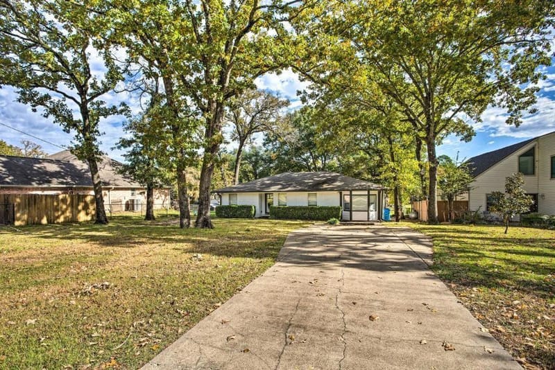 108 Camino Robles Street, Gun Barrel City TX 75156 - Photo 4