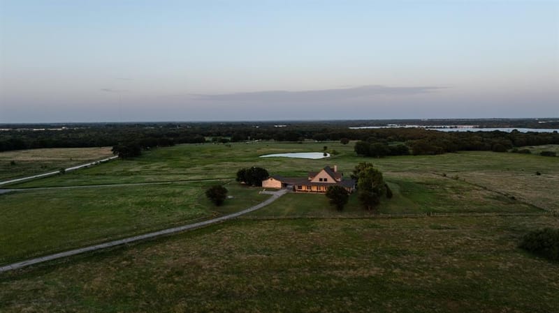 360 Pop Noah Road, Collinsville TX 76233 - Photo 2