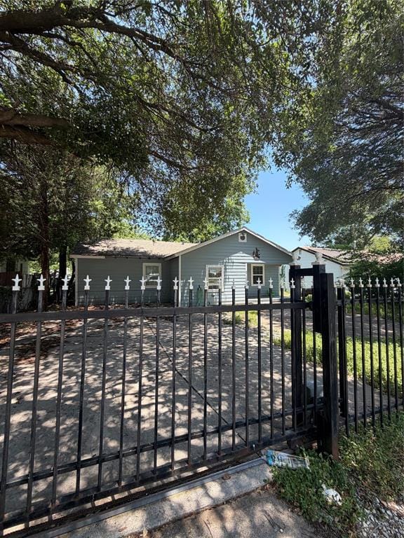 3717 Childress Street, Fort Worth TX 76119 - Photo 2