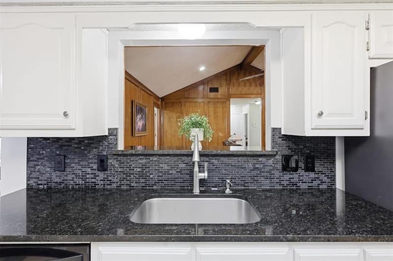 6300 Bronze Leaf Drive, Plano TX 75023 - Photo 6
