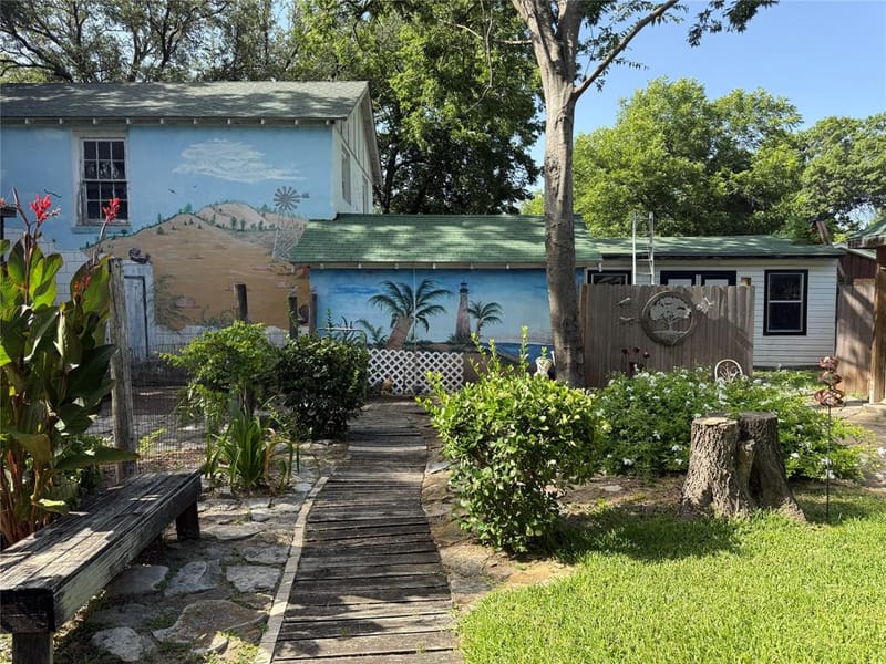 700 W Wrights Avenue, Comanche TX 76442 - Photo 13