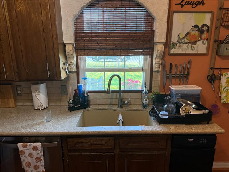 700 W Wrights Avenue, Comanche TX 76442 - Photo 24