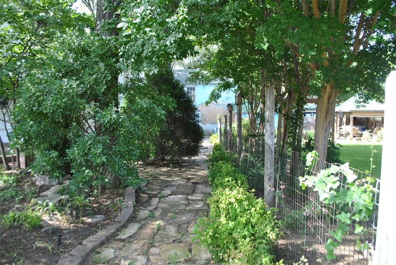 700 W Wrights Avenue, Comanche TX 76442 - Photo 4
