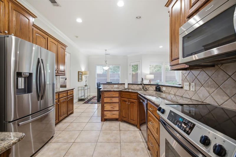 710 Knott Court, Euless TX 76039 - Photo 13