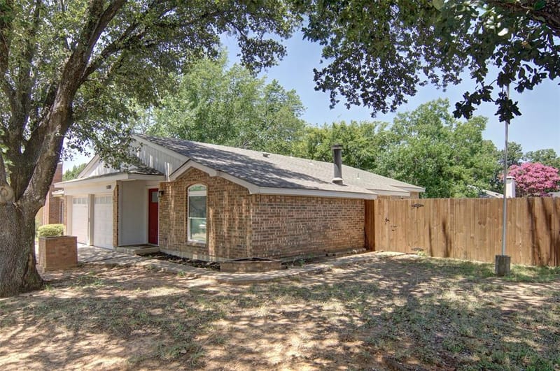 5100 Hawkins Cemetery Road, Arlington TX 76017 - Photo 3