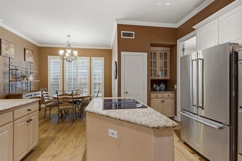 4616 Brook Meadow Lane, Plano TX 75093 - Photo 14