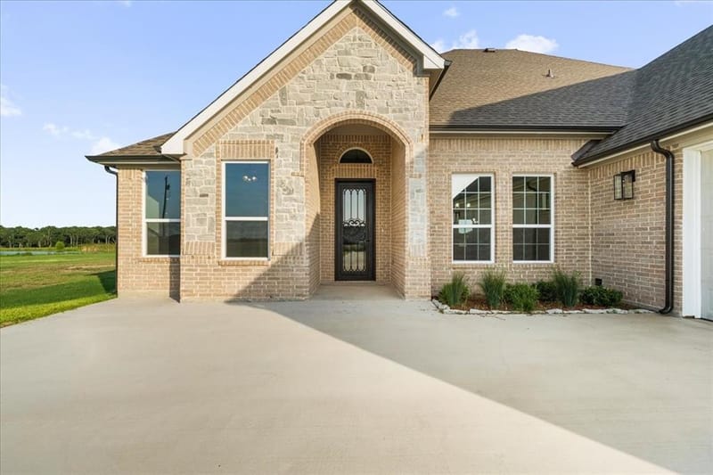 1052 Grison Circle, Corsicana TX 75109 - Photo 3