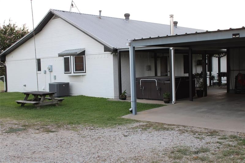 9612 West Highway 199, Poolville TX 76487 - Photo 17