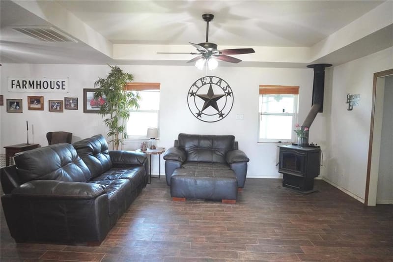 9612 West Highway 199, Poolville TX 76487 - Photo 8