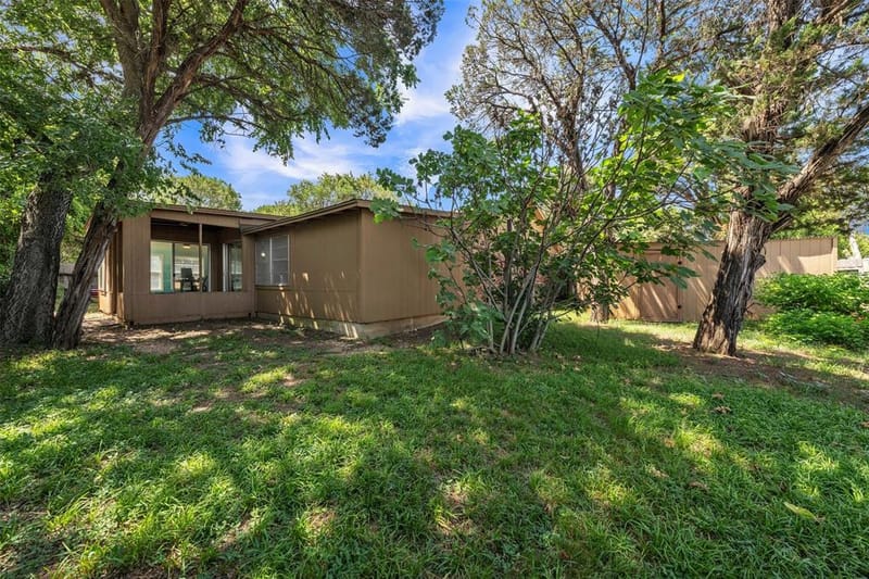 190 Crowfoot Lane, Whitney TX 76692 - Photo 7