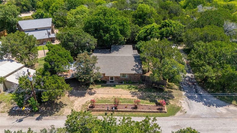 190 Crowfoot Lane, Whitney TX 76692 - Photo 30