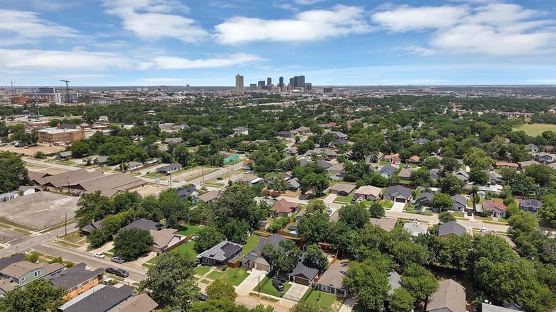 1021 E Richmond Avenue, Fort Worth TX 76104 - Photo 31