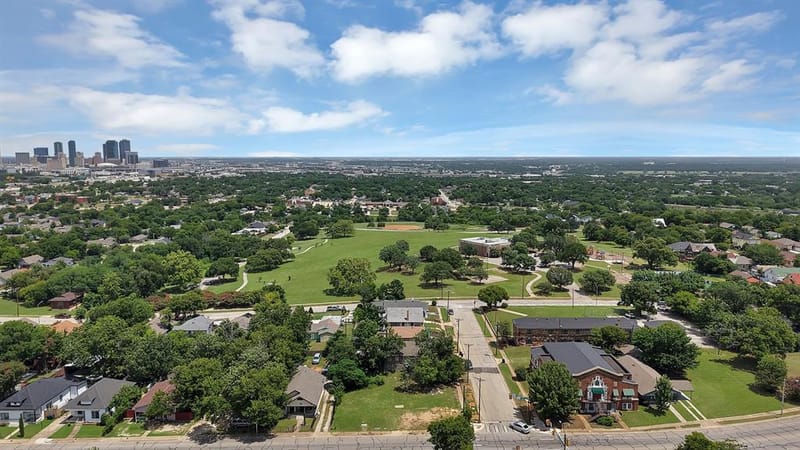 1021 E Richmond Avenue, Fort Worth TX 76104 - Photo 29