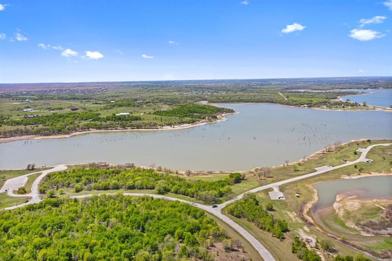 1109 Falcon Drive, Crowley TX 76036 - Photo 9