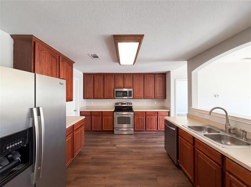 4709 Dogwood Drive, Denton TX 76208 - Photo 7