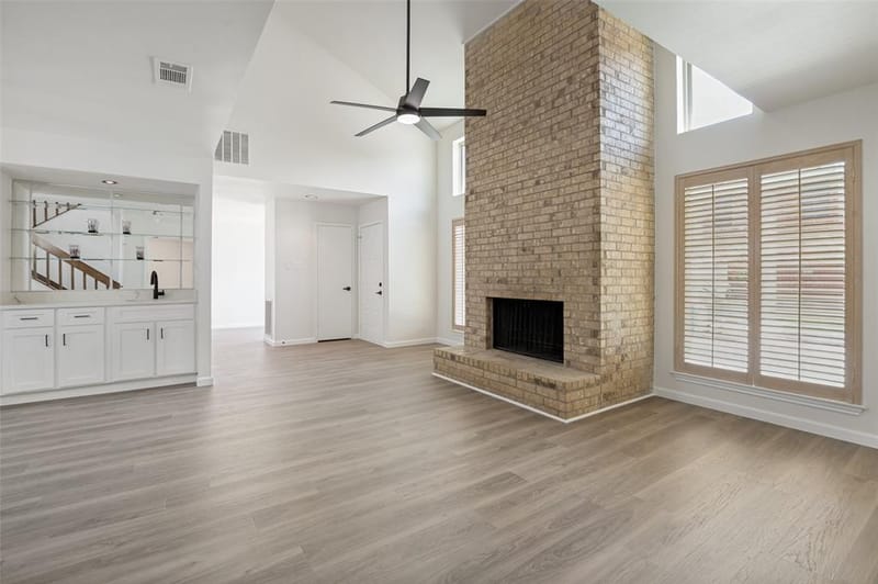 2100 Mistymeadow Court, Carrollton TX 75006 - Photo 4