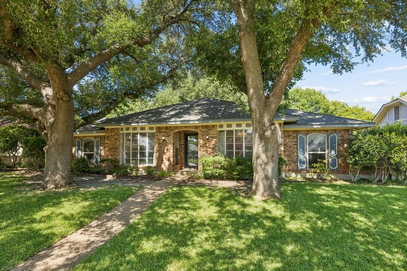 505 Fireside Drive, Richardson TX 75081 - Photo 2