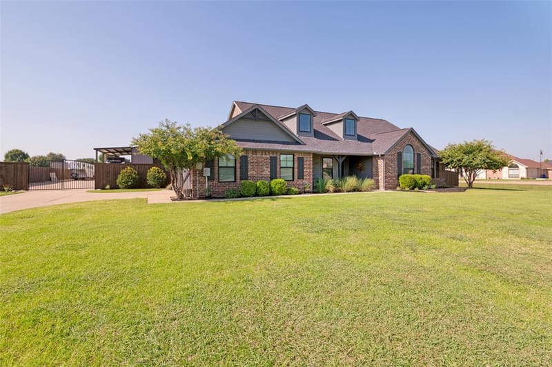 5610 Niagara Court, Midlothian TX 76065 - Photo 2